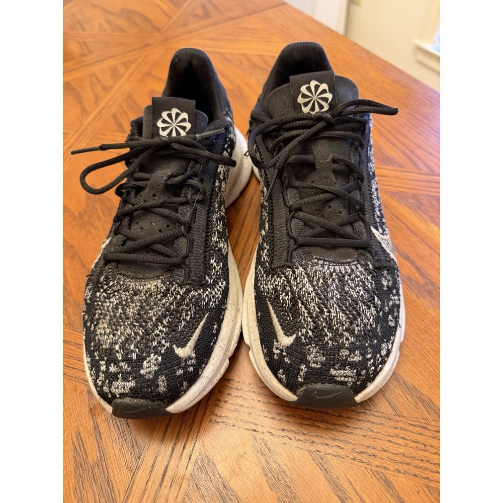 Nike DH3393-010 Black White women's Low Top Athletic Sneakers‎ Lace Up Size 8